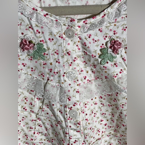Vintage Vietnamese Floral Lace Eyelet Trim Nightgown - Picture 5 of 11